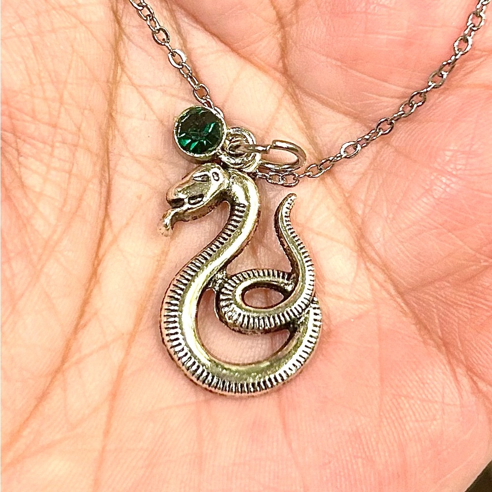 Snake Pendant Necklace with Green Gemstone charm new jewelry